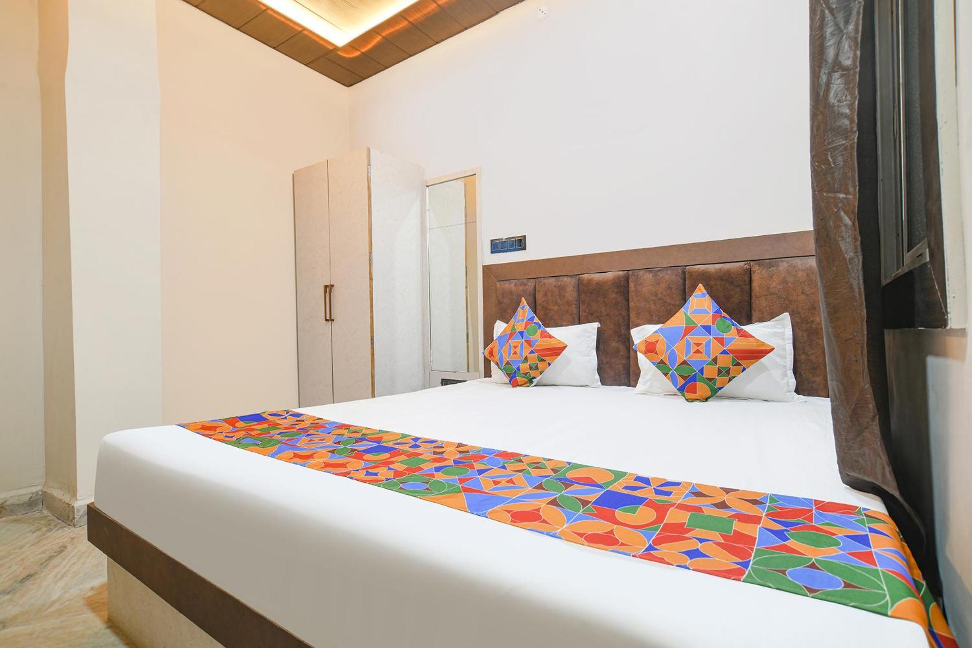 Fabhotel Shiva Grand اوجاين المظهر الخارجي الصورة