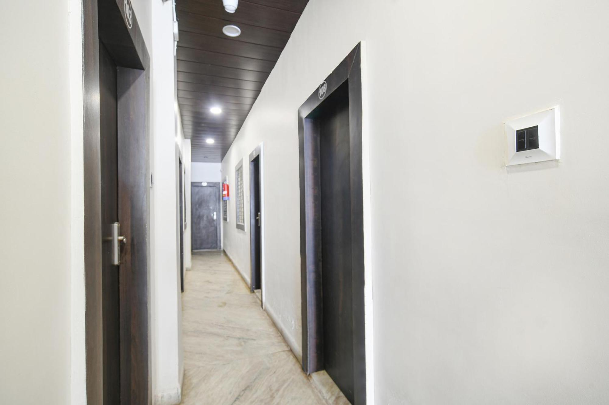 Fabhotel Shiva Grand اوجاين المظهر الخارجي الصورة