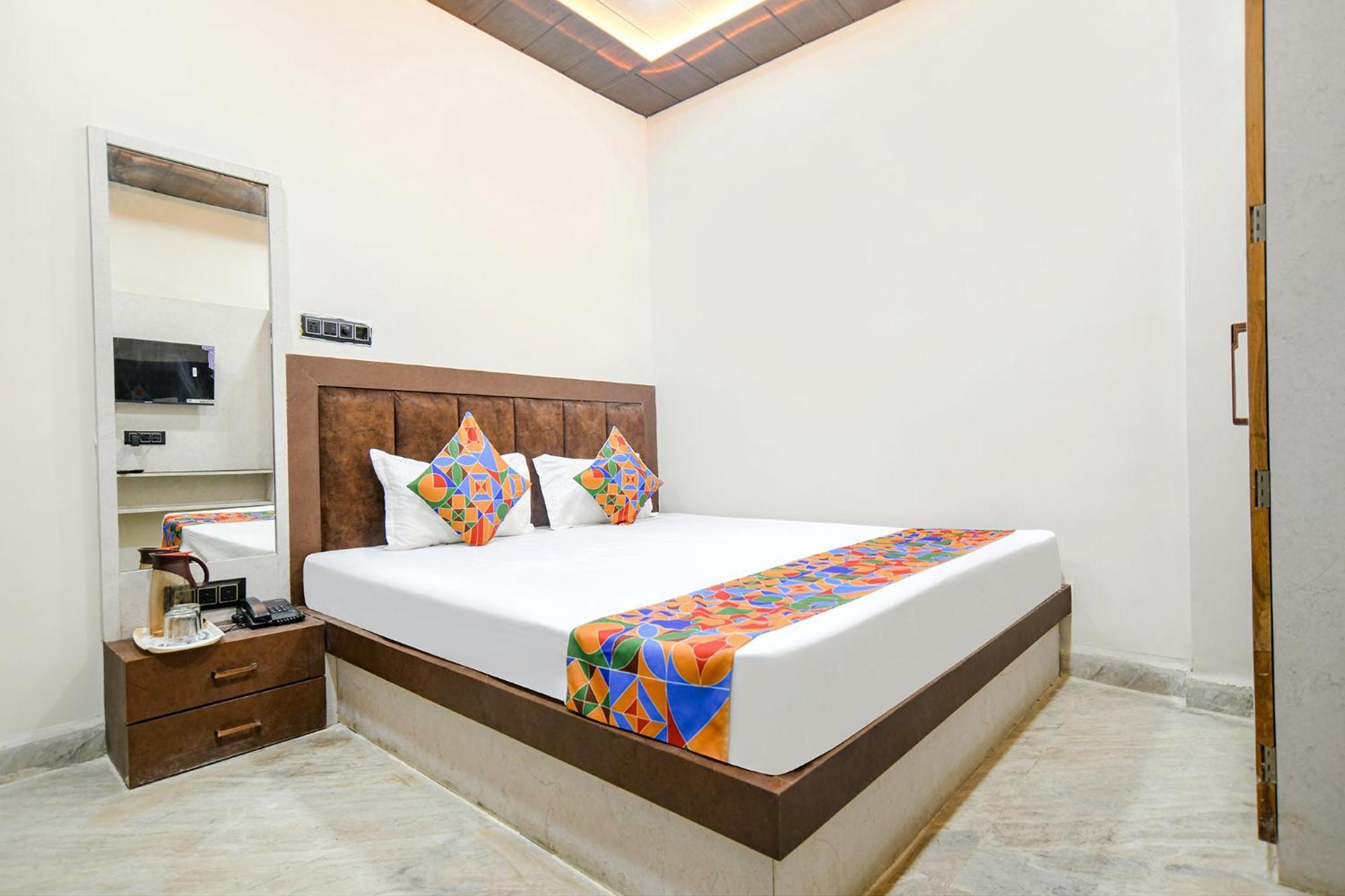 Fabhotel Shiva Grand اوجاين المظهر الخارجي الصورة