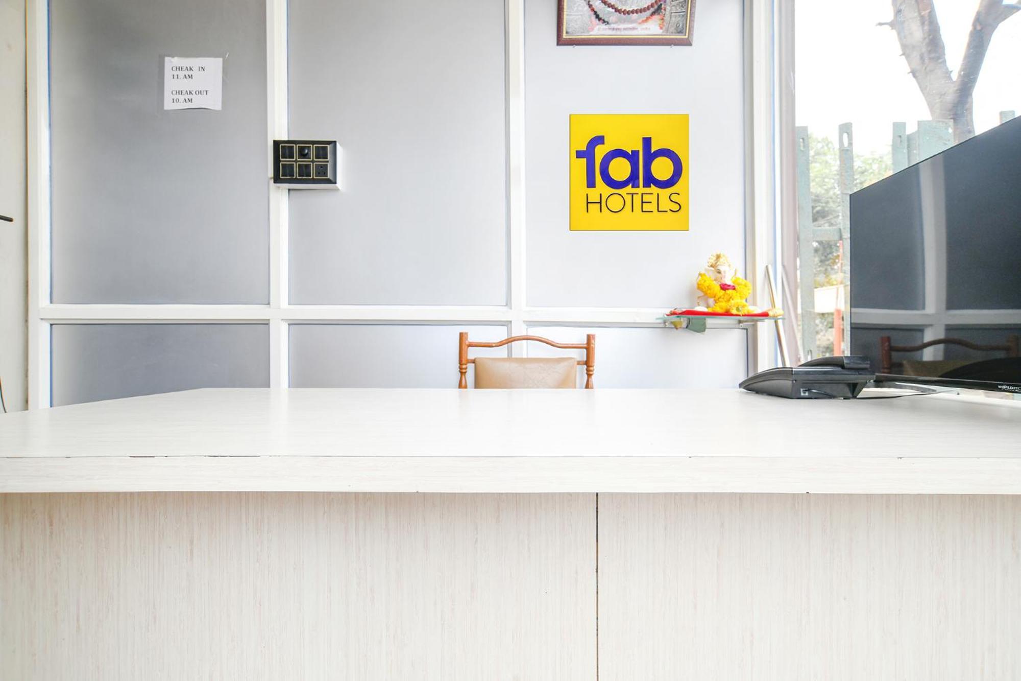 Fabhotel Shiva Grand اوجاين المظهر الخارجي الصورة