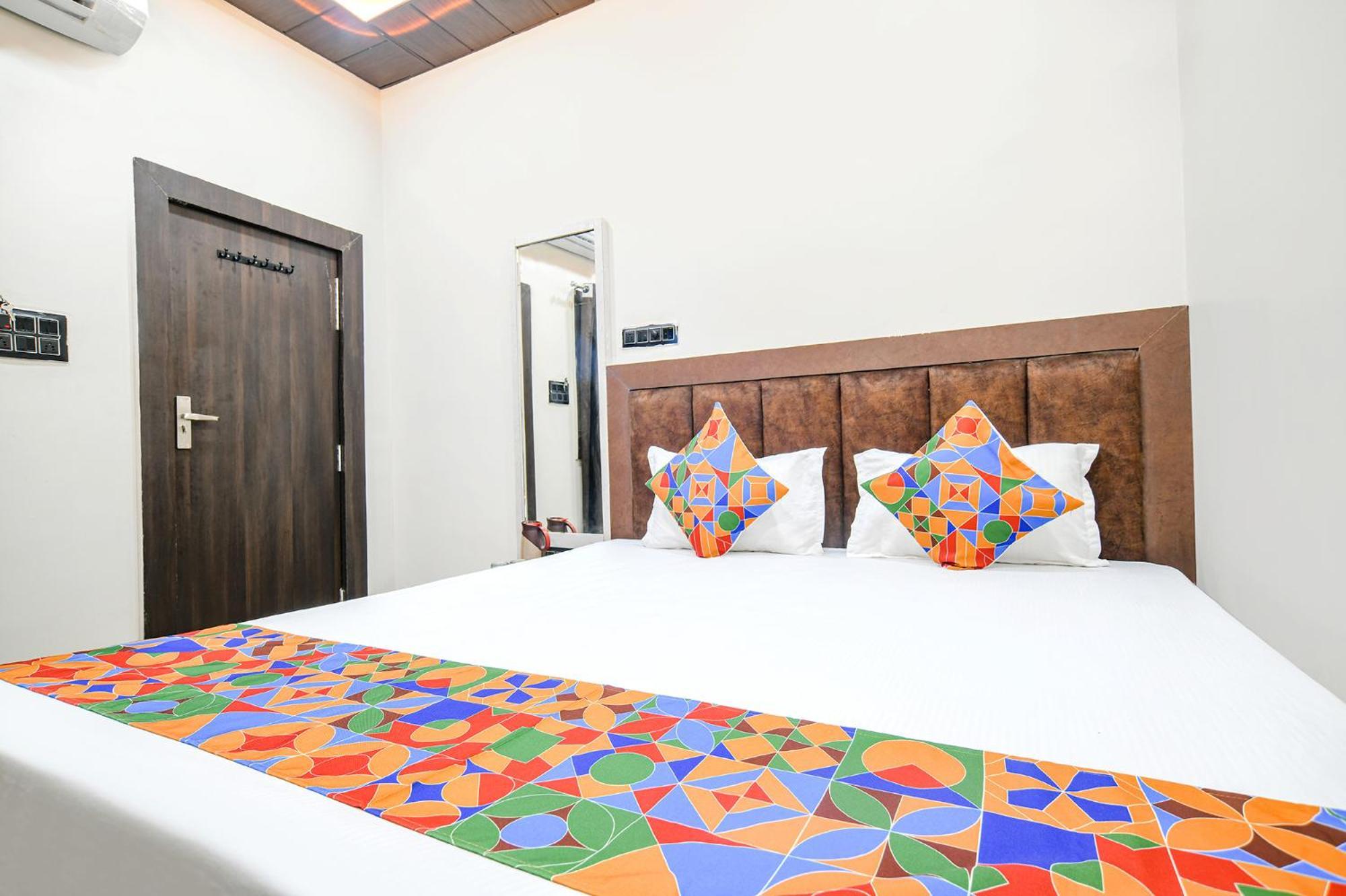 Fabhotel Shiva Grand اوجاين المظهر الخارجي الصورة